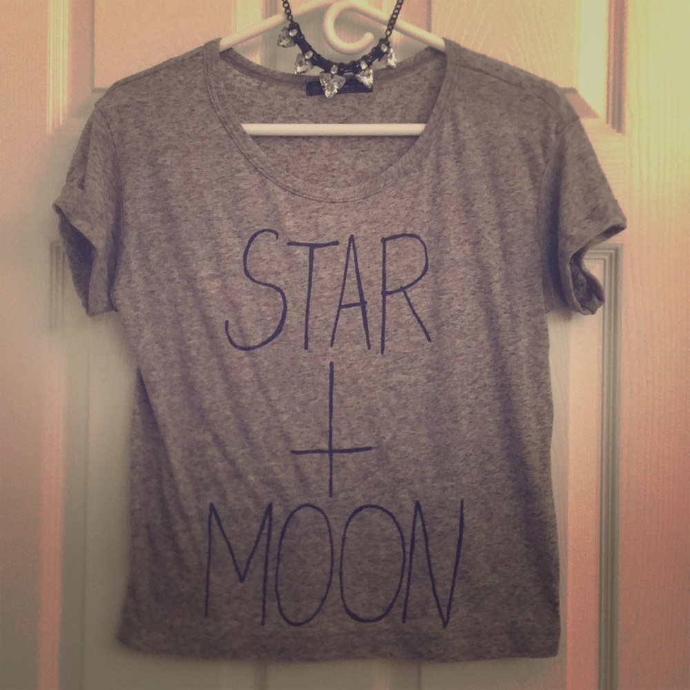Star + moon crop ⭐️